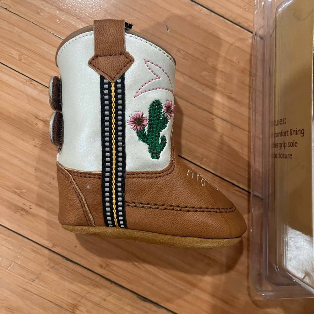 Brand new never worn baby boots size 1.0